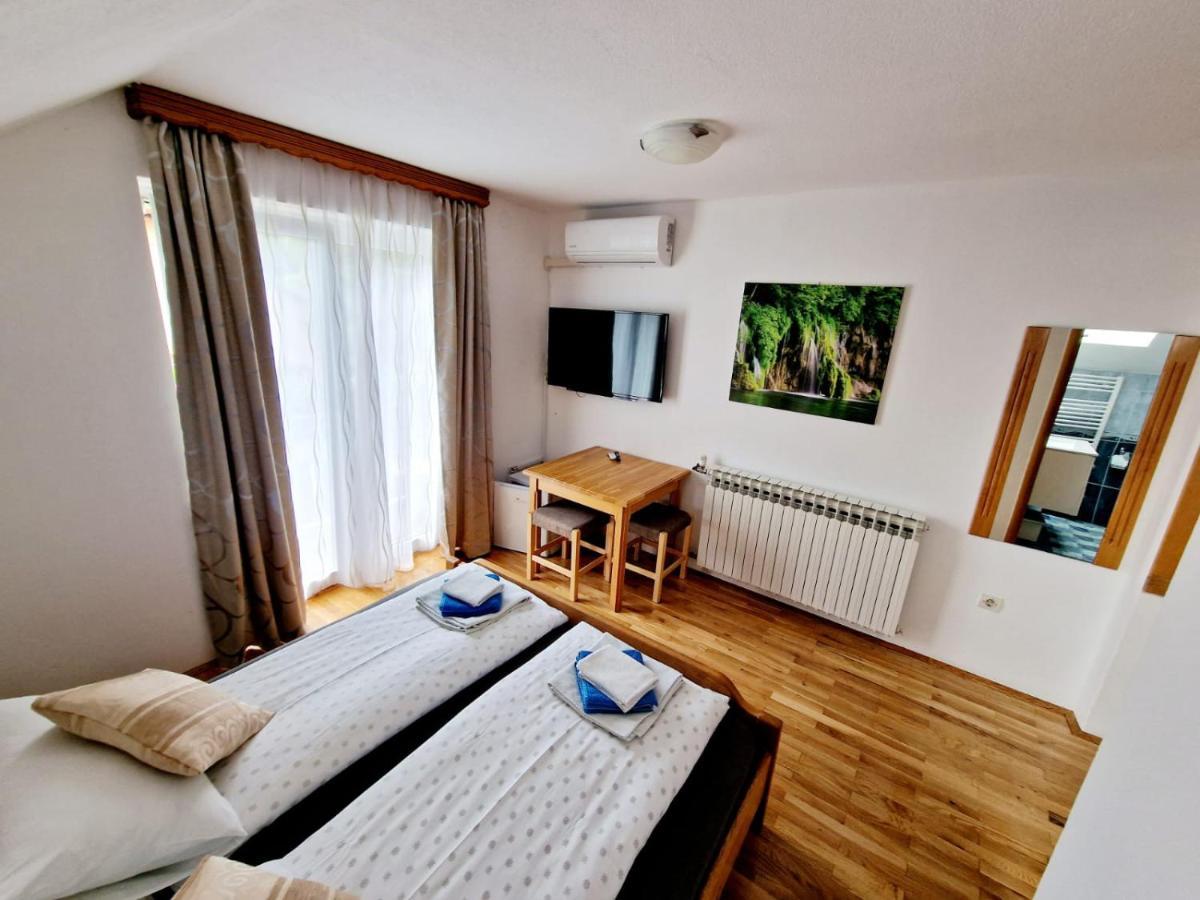 Bed and Breakfast House Ana Plitvička Jezera Exterior foto